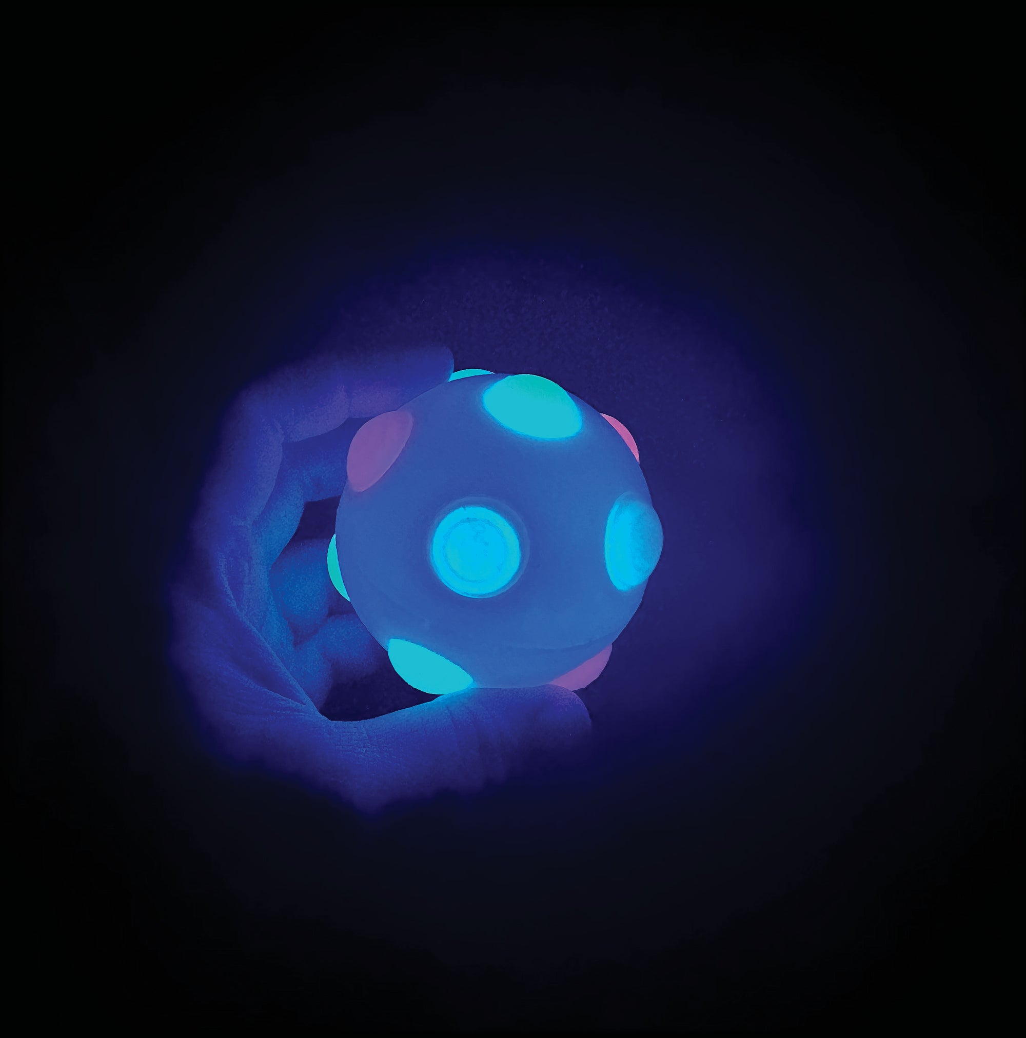 Light Up Crazy Ball - 12 per display